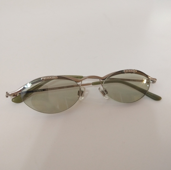 Vintage 90's/Y2K Tommy Hilfiger Green Tinted Oval Shaped Glasses - Picture 3 of 7
